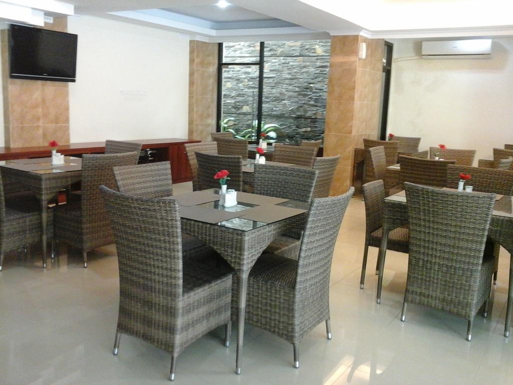 Maranatha Grand Hotel Jogjakarta Buitenkant foto