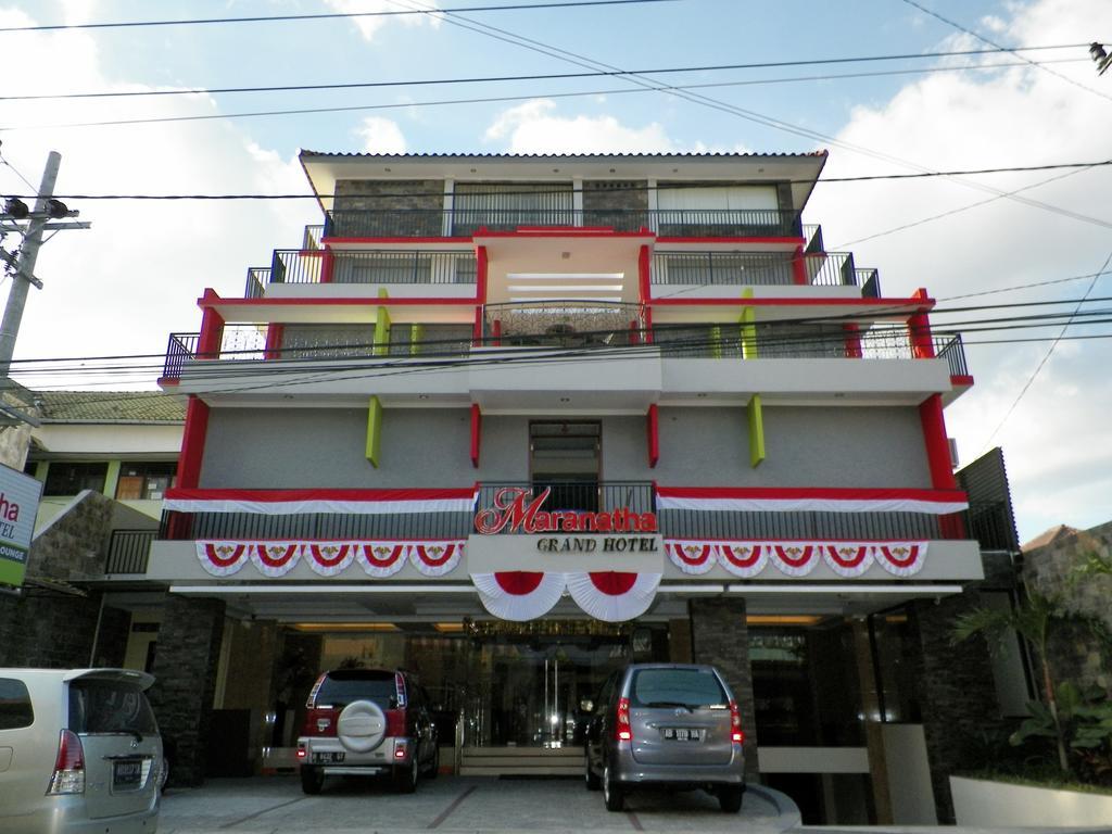 Maranatha Grand Hotel Jogjakarta Buitenkant foto