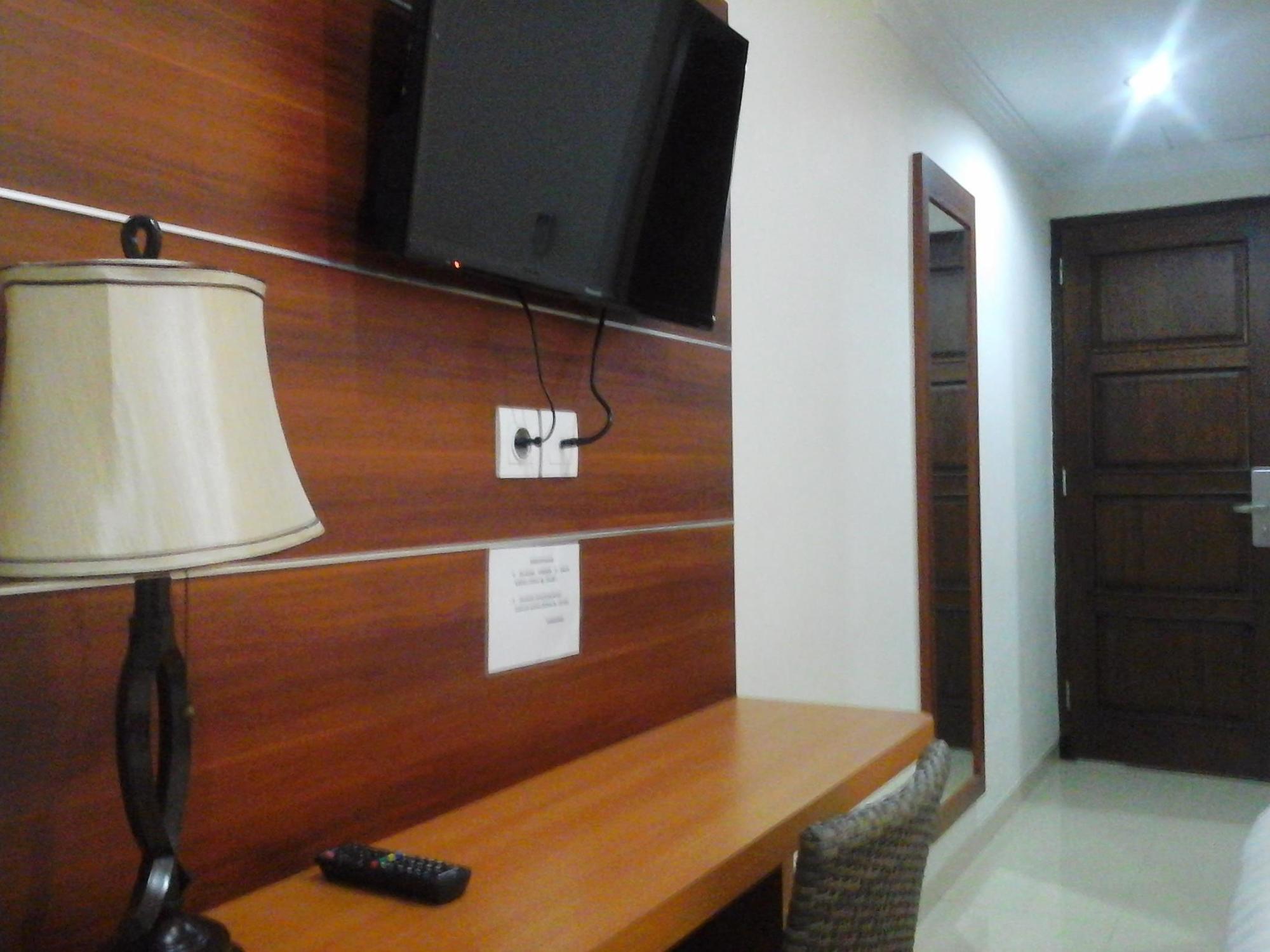 Maranatha Grand Hotel Jogjakarta Buitenkant foto